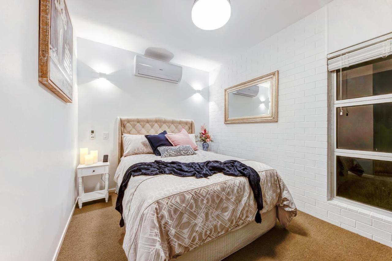 Апартаменты Belle Vue Manor Couples Retreat Маручидор Экстерьер фото